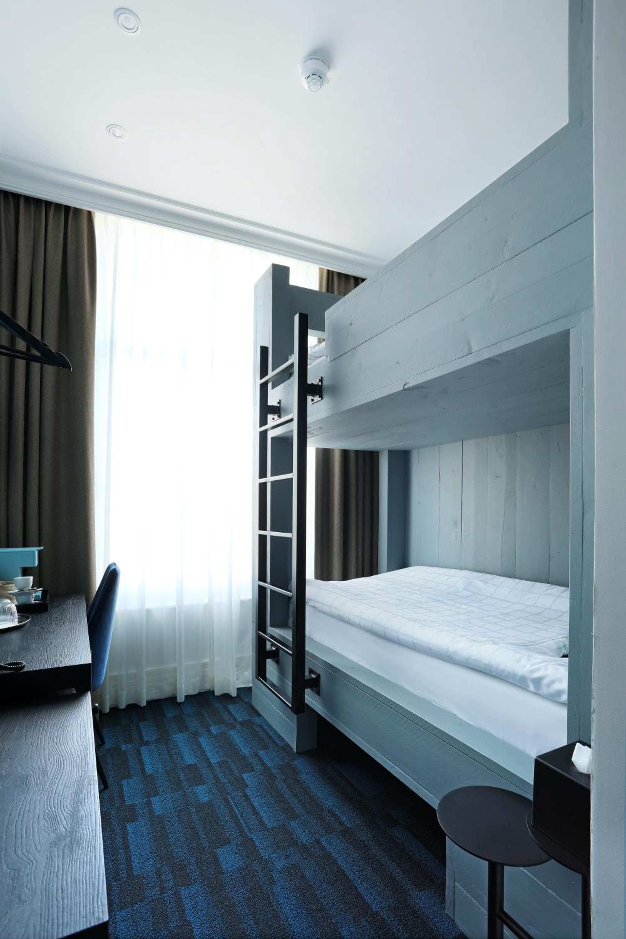 Room, Bunk Bed