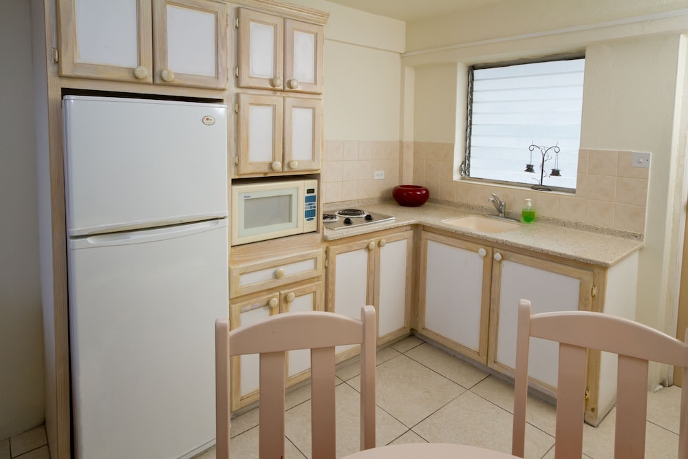 MELROSE BEACH APARTMENT 32/50