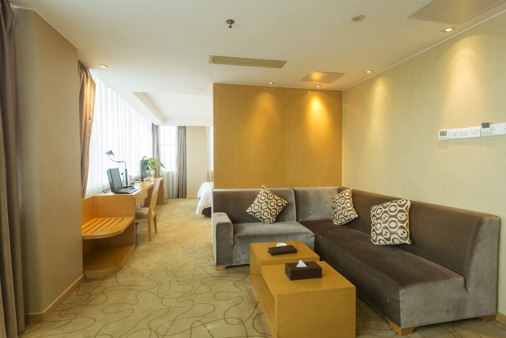 Jinjiang Metropolo Hotel 32/48