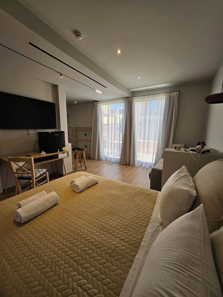 Candia Suites And Rooms 37/49