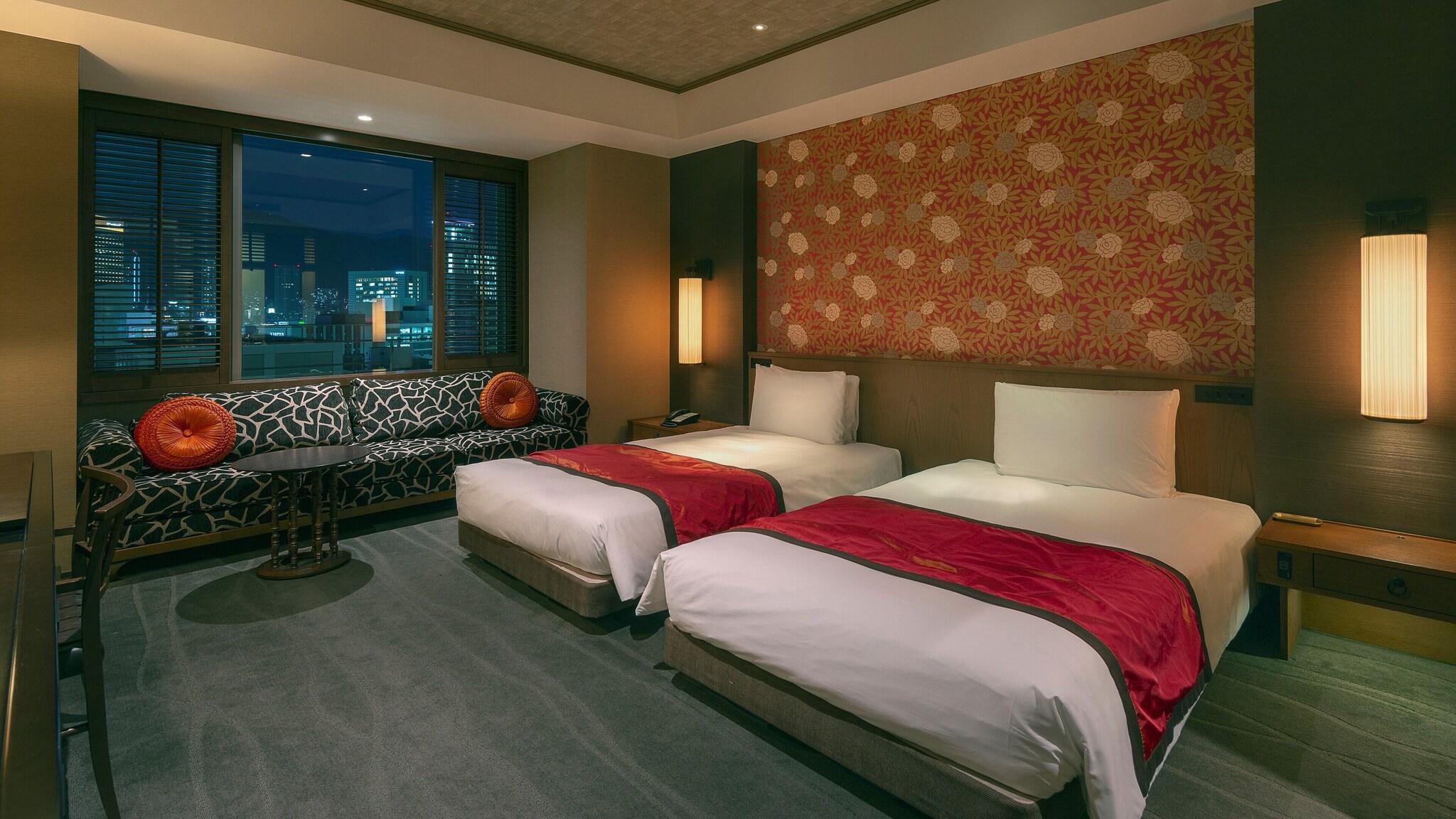 غرفة بسرير مزدوج بإطلالة على المرفأ، Oriental Hotel 2/4