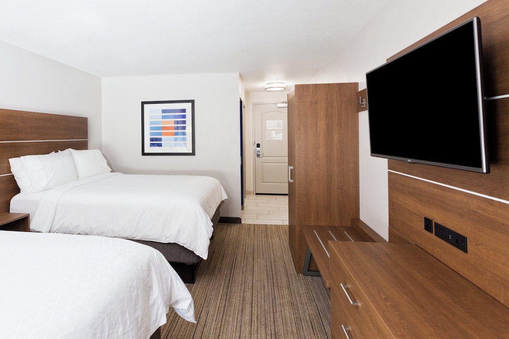 Holiday Inn Express Hotel And Suites Rome East 11/50