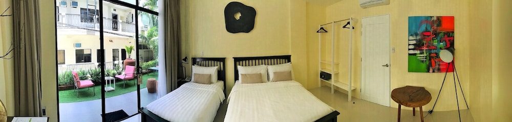 Luxx Boutique Boracay 52/72