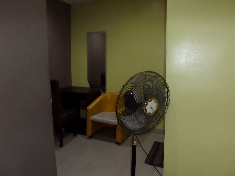 Ghatview Hotel 25/33
