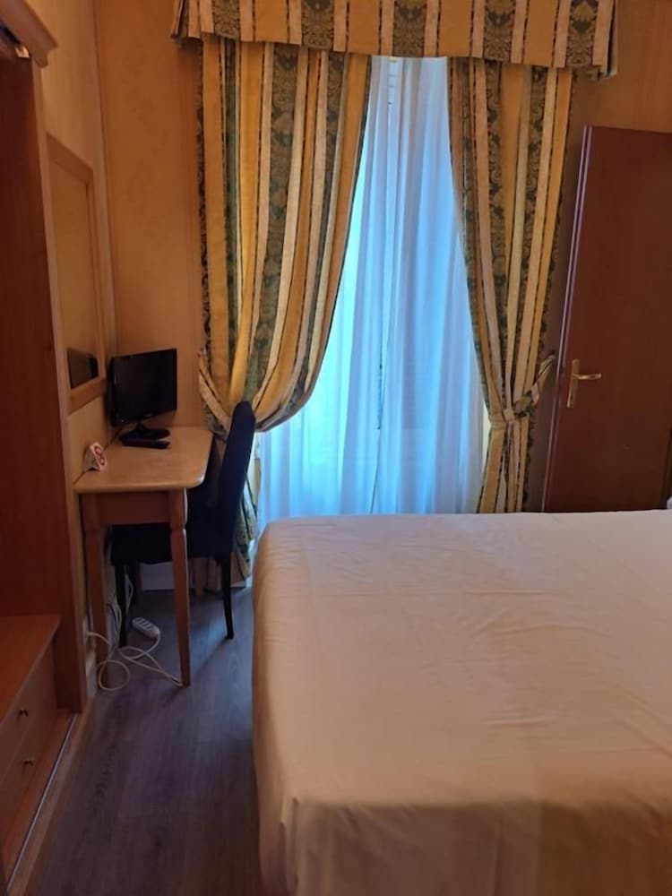 Residenza Dei Quiriti 42/65