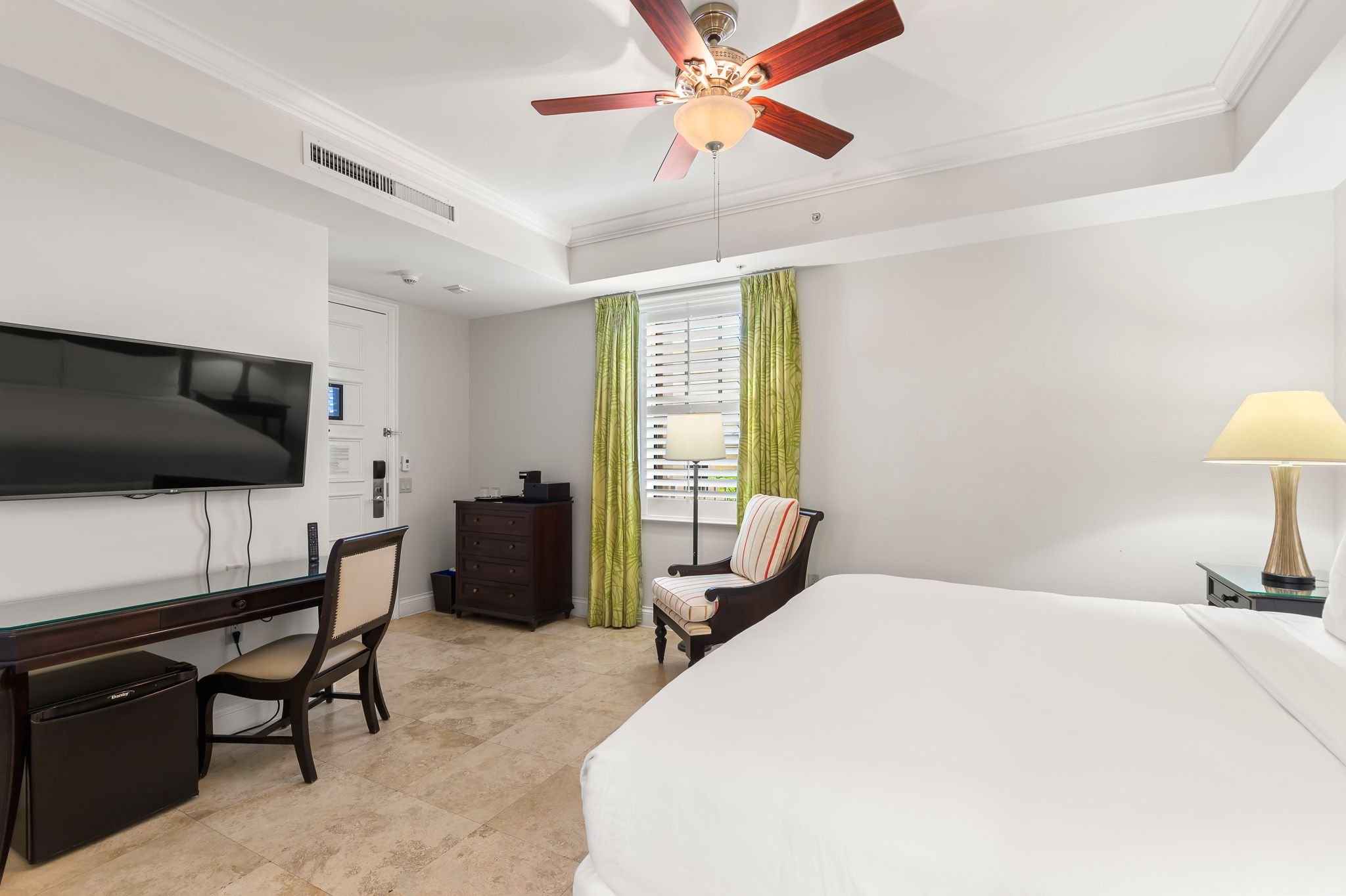 Signature, King Bed