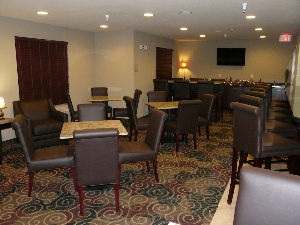 Cobblestone Inn & Suites - Harper 25/28