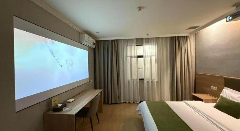 GreenTree Inn Jiangsu Suzhou Kunshan Beimen Road Express Hotel 18/50
