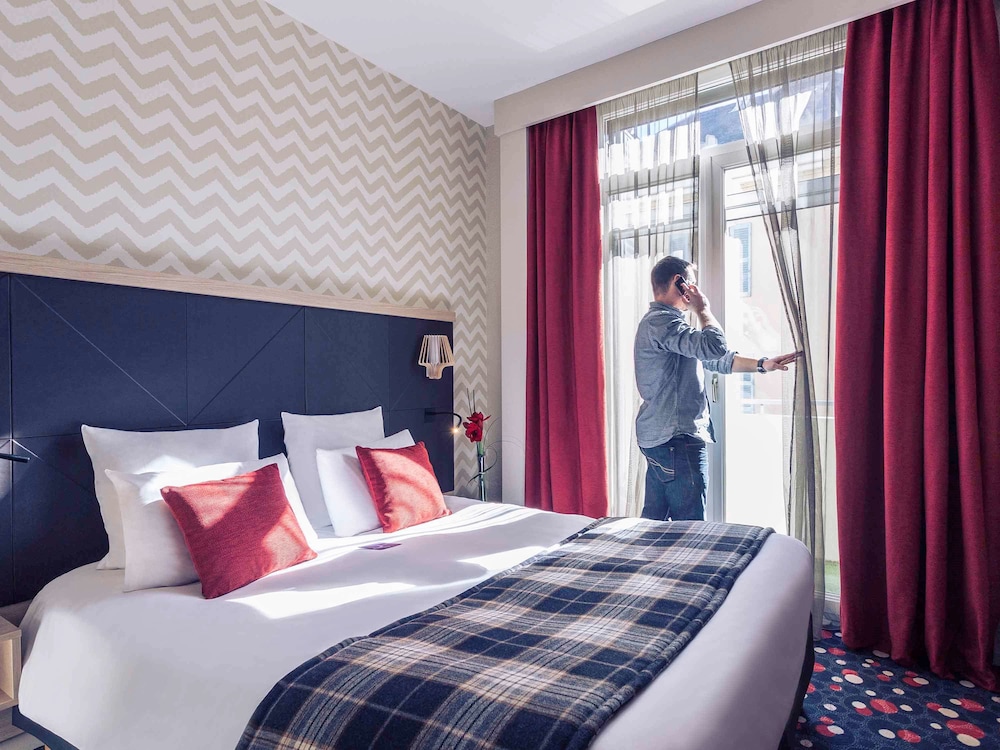 Mercure Annecy Centre 12/69