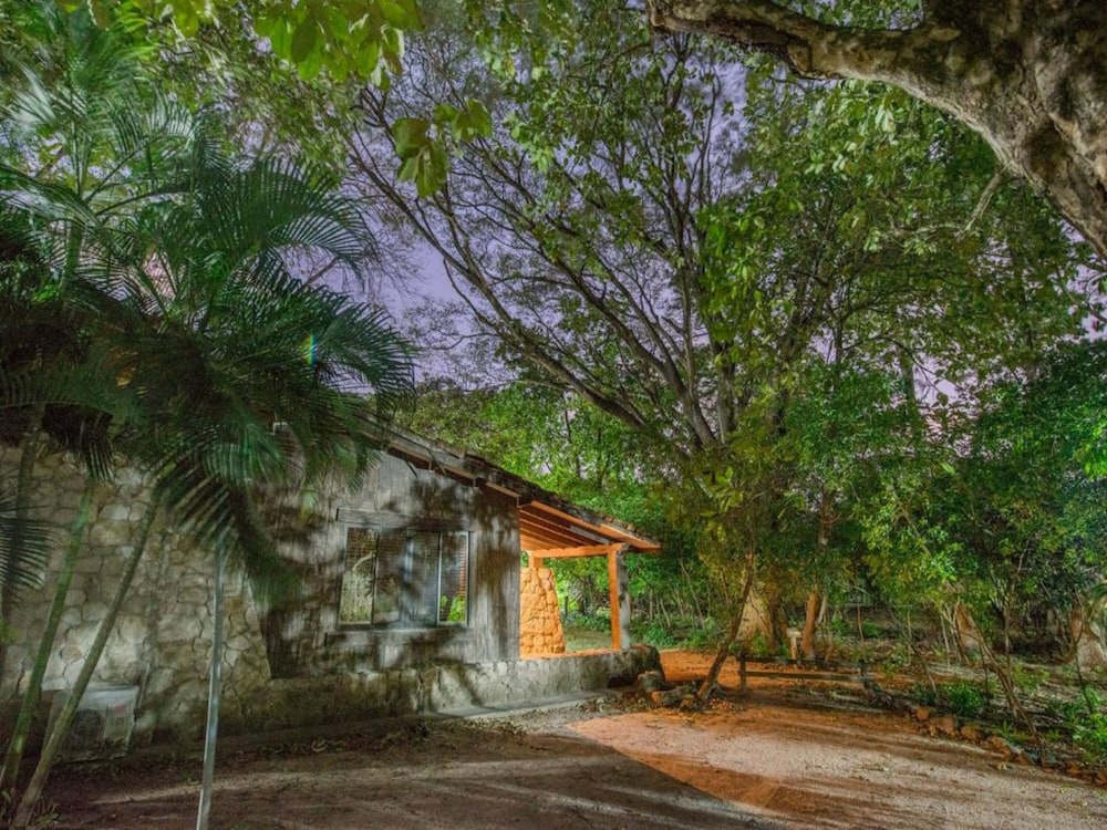 Hacienda La Pacifica 11/73