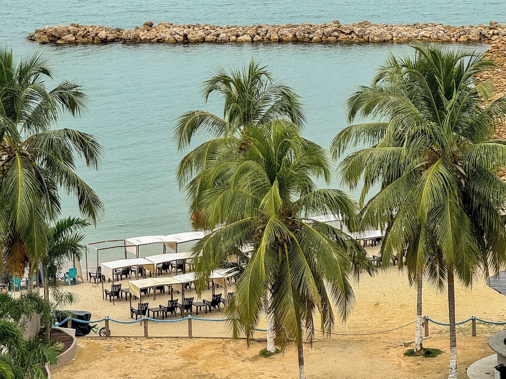 Ciela Hotel & Beach Club 19/22