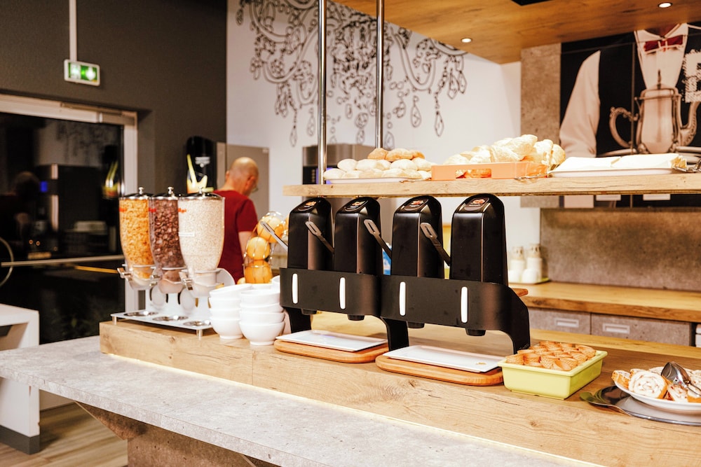Ibis Budget Luxembourg Aeroport 34/49