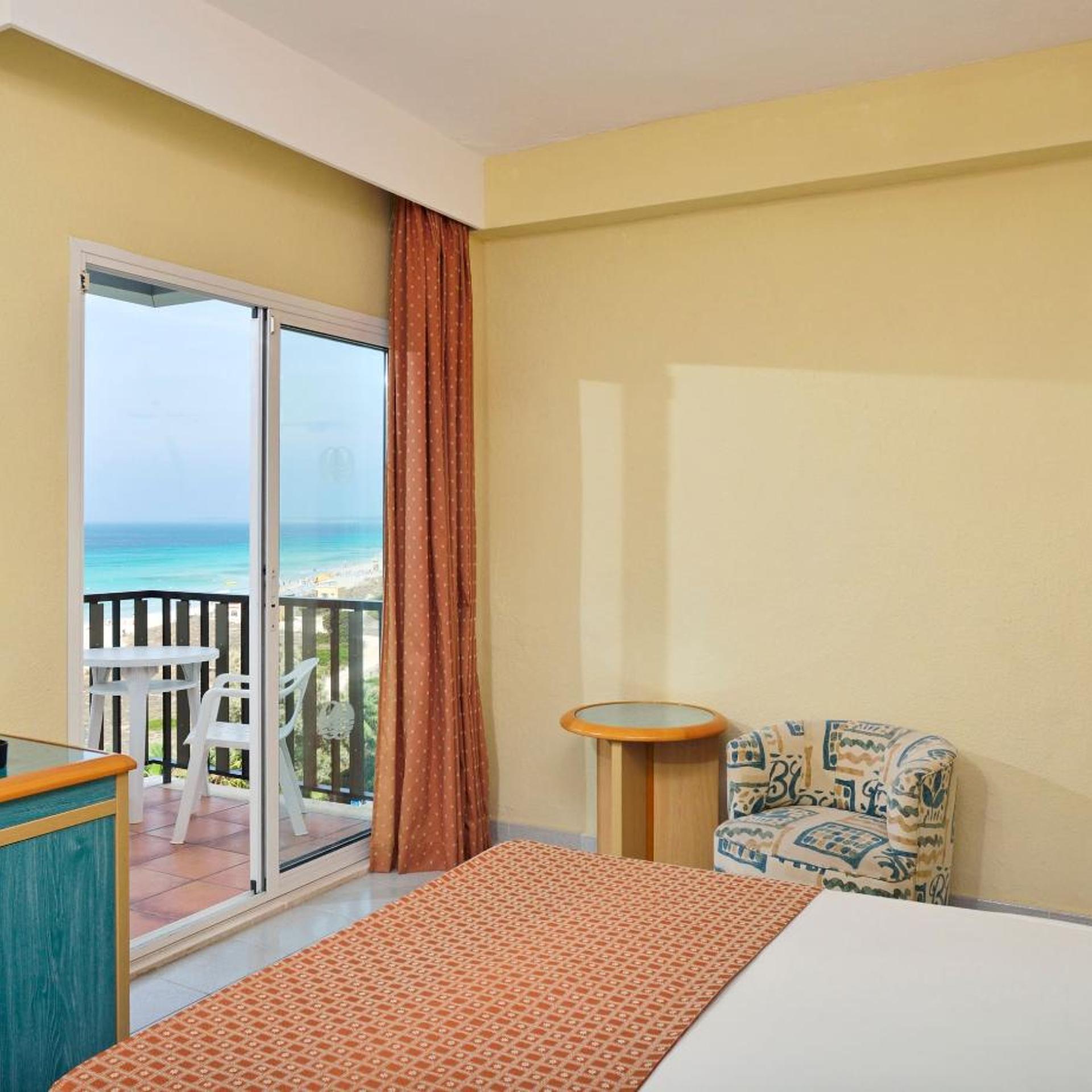 Sol, Single Bed, Sunset View