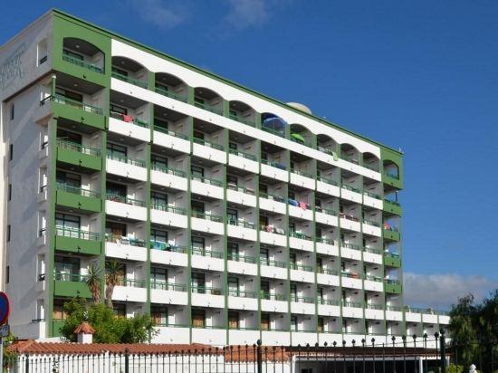 Green Park Apartments 4/50