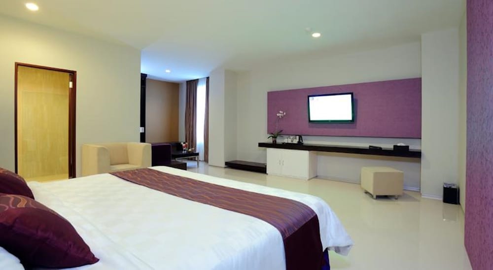 Lombok Plaza Hotel Convention 10/41