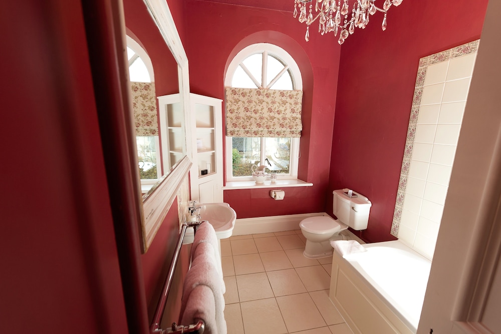 Glewstone Court Country House Hotel 24/50