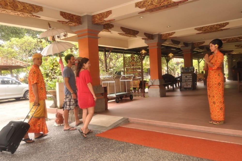 Inna Sindhu Beach Hotel and Resort 34/64