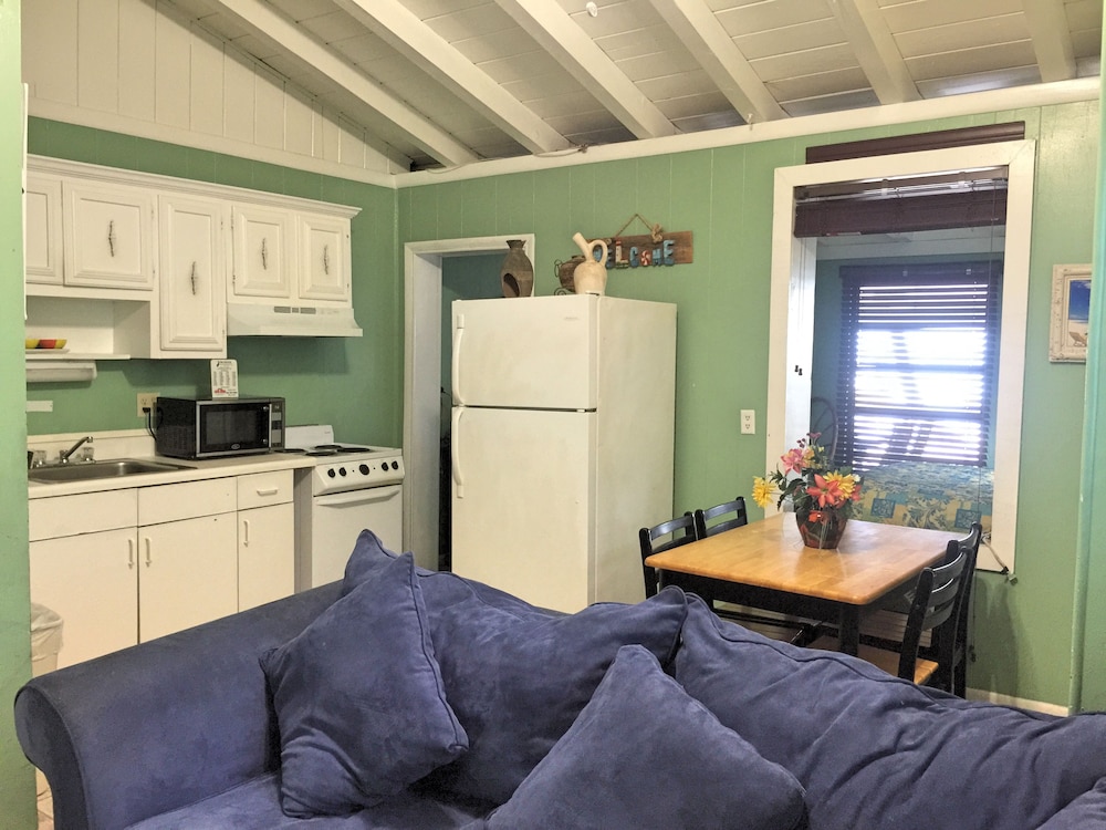 The Pelican Key Largo Cottages 48/76