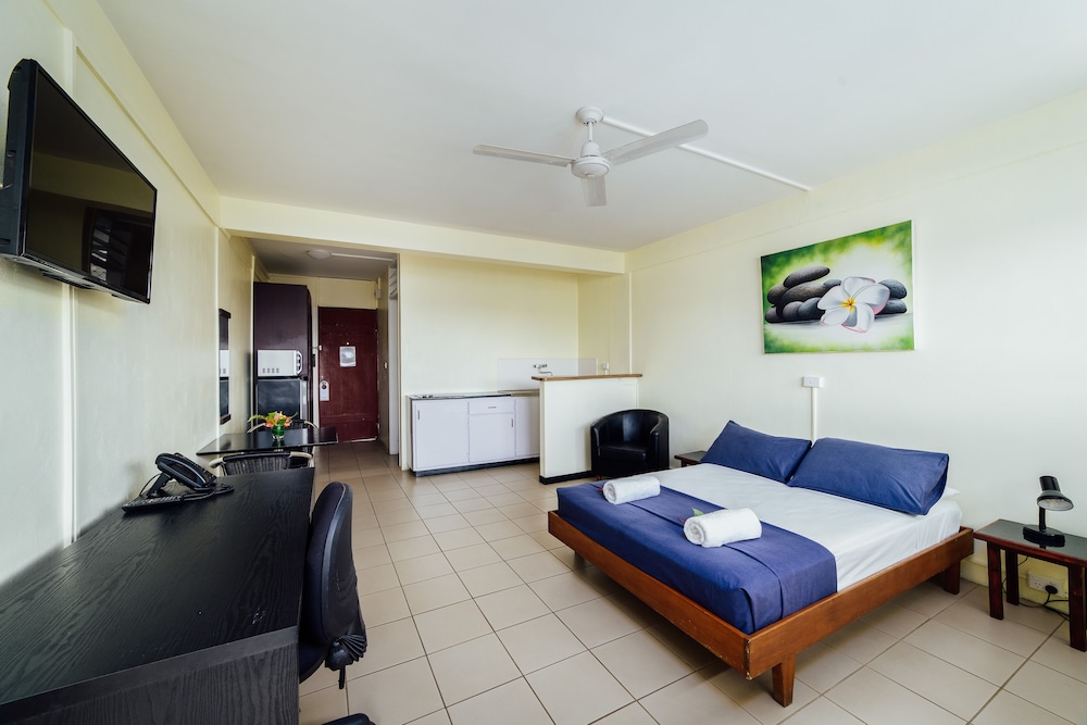 Kaiviti Motel 13/72