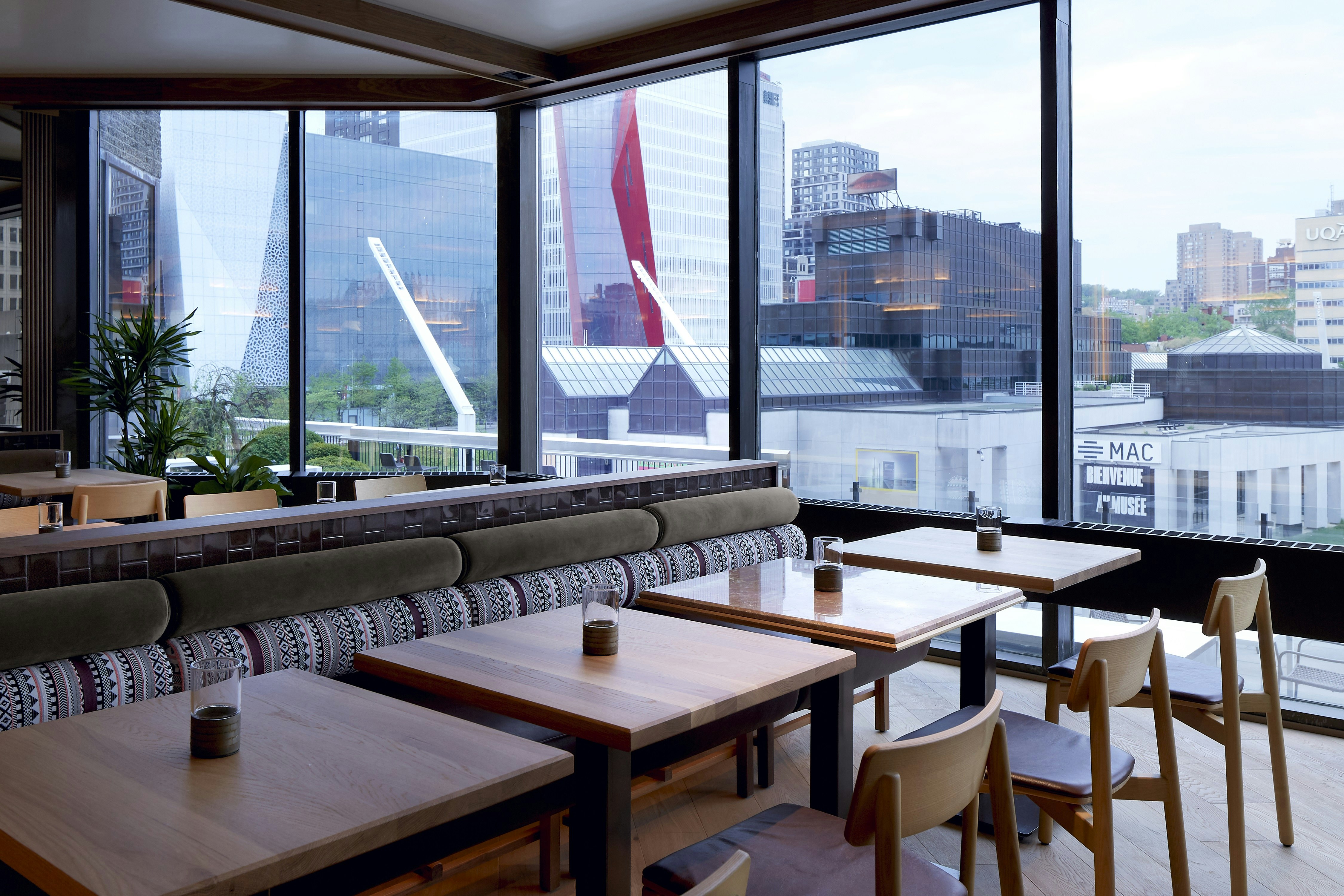 DoubleTree by Hilton Montreal 50/77