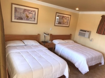 Bayshore Inn 7/44