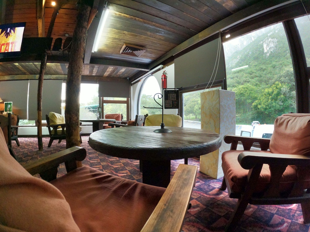 Hotel Chipinque 40/61