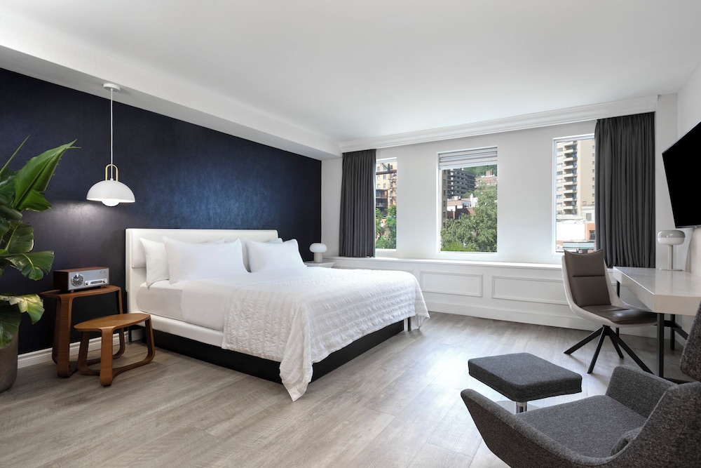 Sens Hotel 26/64