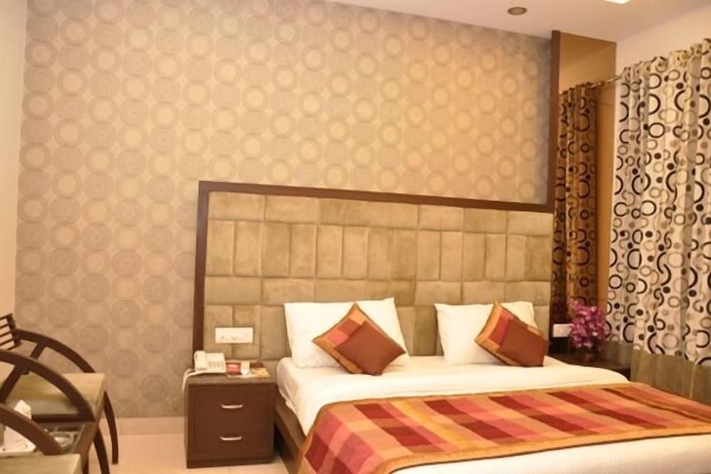 Hotel Yug Villa 13/33