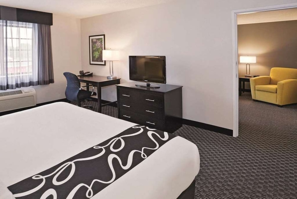 La Quinta Inn And Suites By Wyndham Las Vegas Summerlin Tech 36/49