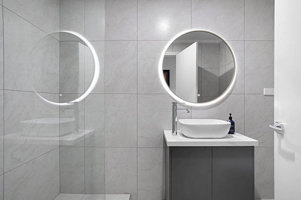 شقة بريميوم بسرير كينج بغرفة نوم واحدة، Comfort Apartments Melbourne Central 6/6