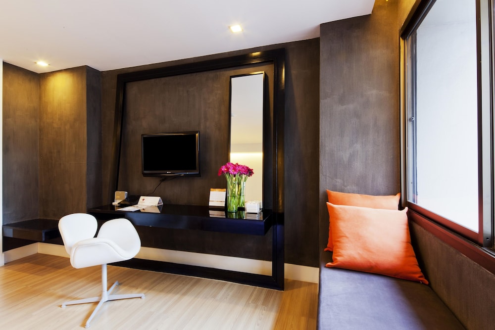 Trinity Silom Hotel 9/46