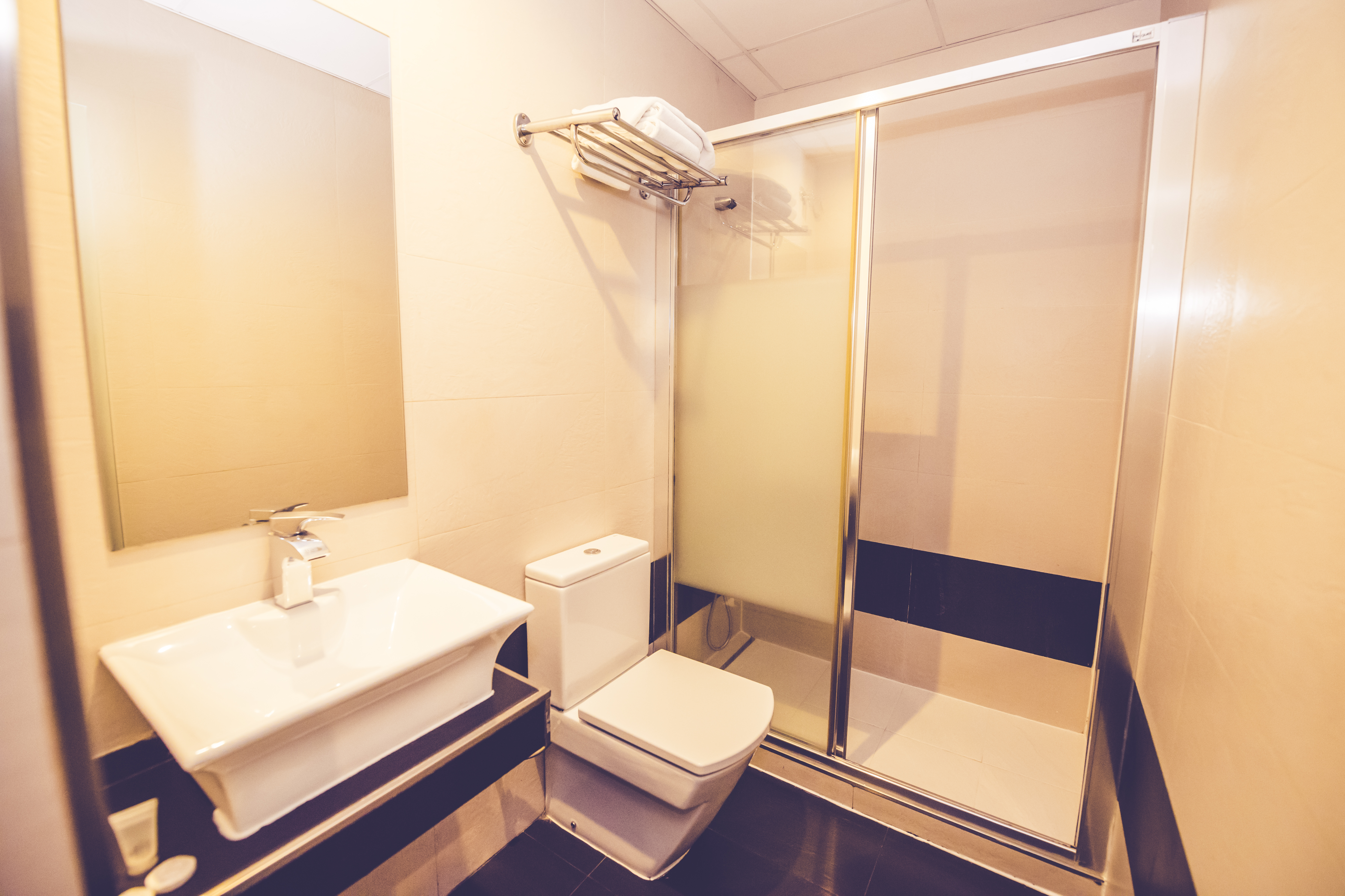 Hostal Sol Los Angeles 50/50