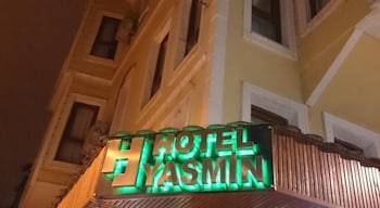 Yasmin Hotel 32/48