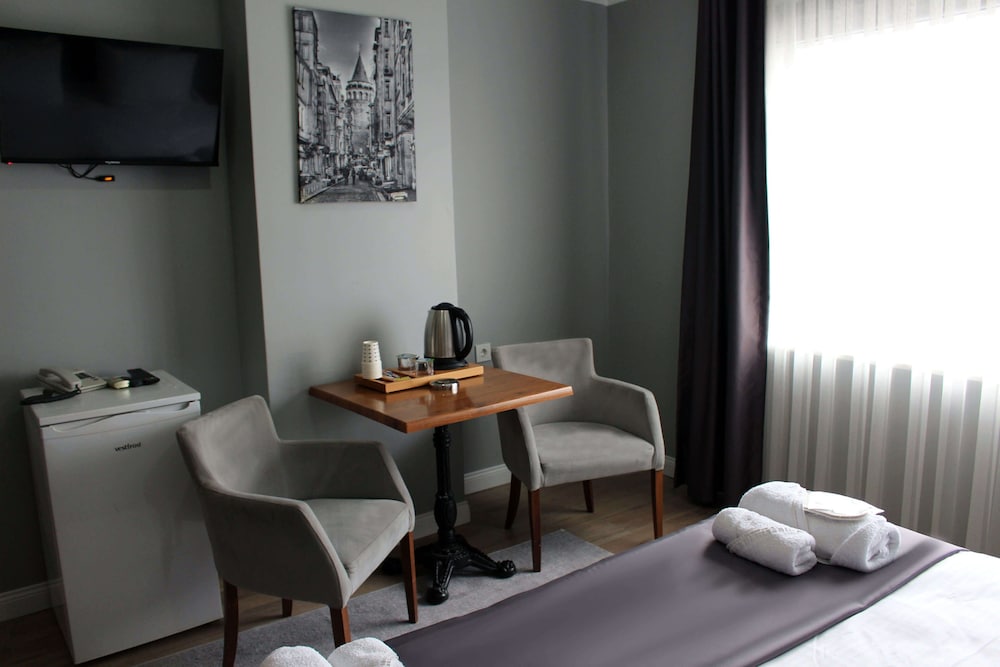 Avist Hotel 44/50