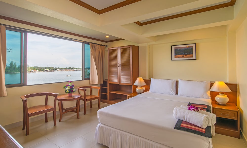 Krabi City Seaview Hotel 5/50