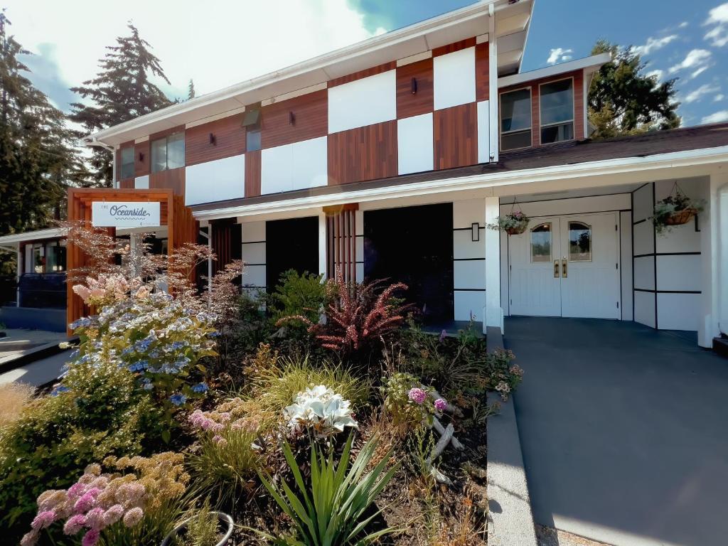 The Oceanside, A Coast Hotel 9/47