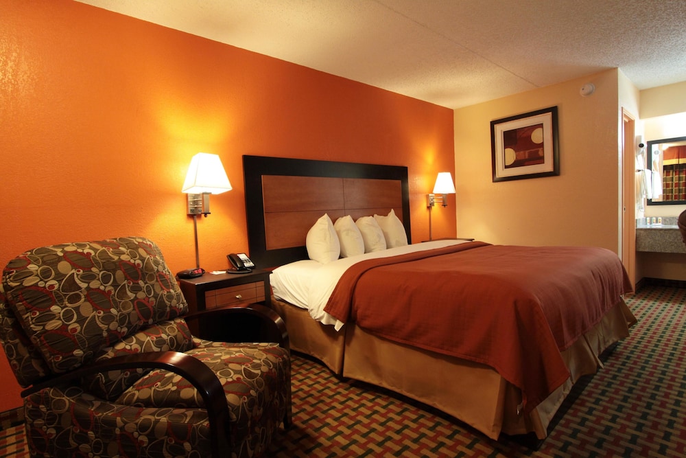 Days Inn By Wyndham Independence 20/45