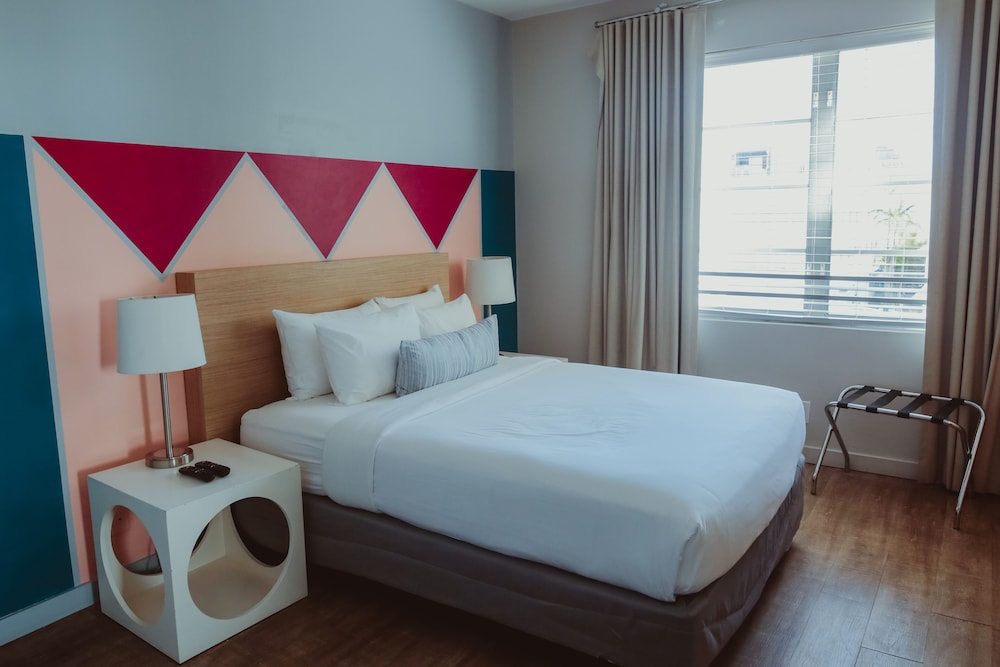 PREMIUM, KING BED