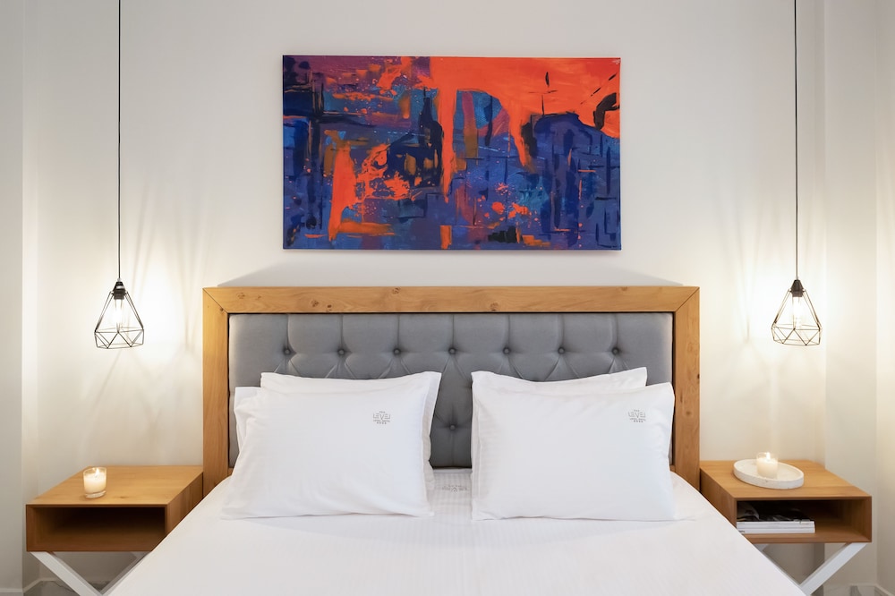 Sea Level Hotel 15/40
