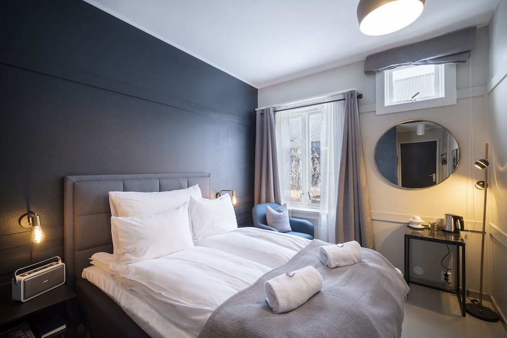 Standard, Double Bed, City View