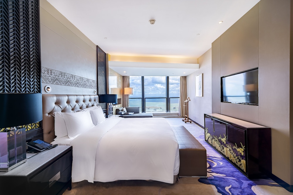 جناح بسرير كينج بإطلالة على البحر، Hilton Haikou Residences 2/4