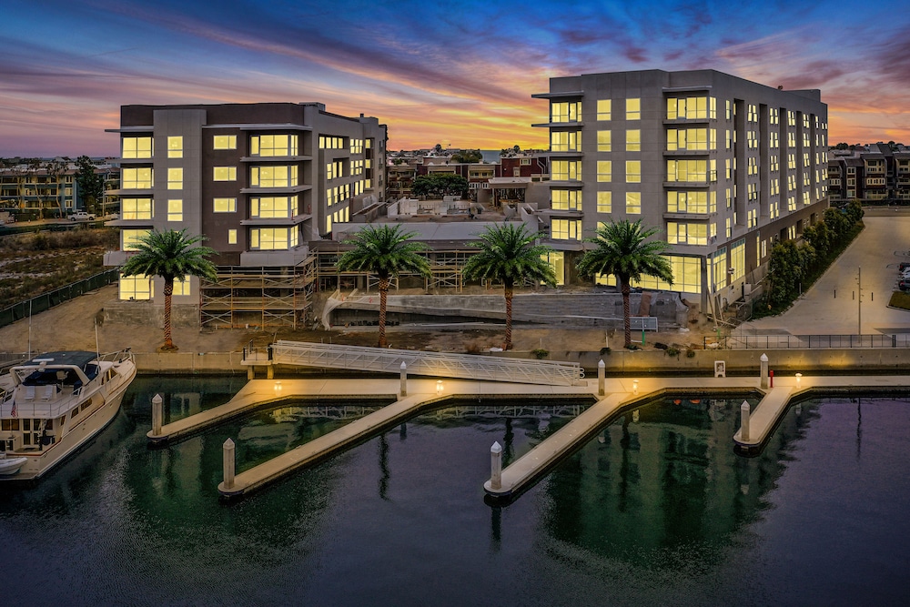 Courtyard by Marriott Marina del Rey 2/35