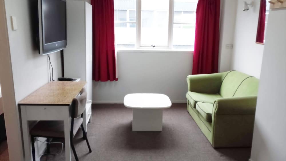 Backpackers Central Hamilton 20/34
