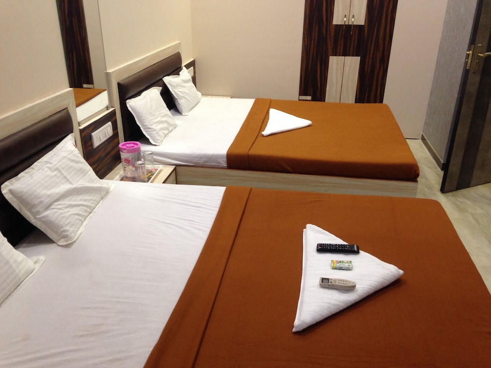 Welcome Guest House 12/42