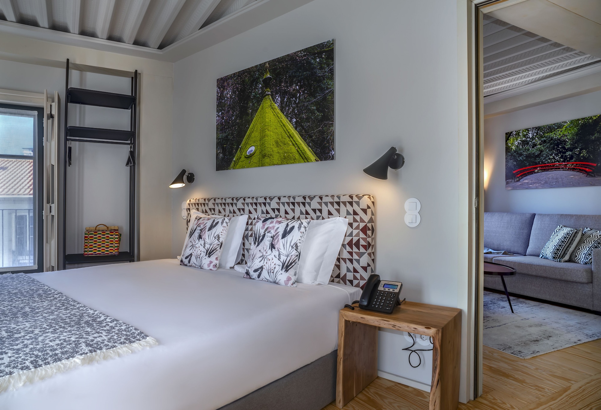 Master, Suite, King Bed, City View, Sofa, Balcony