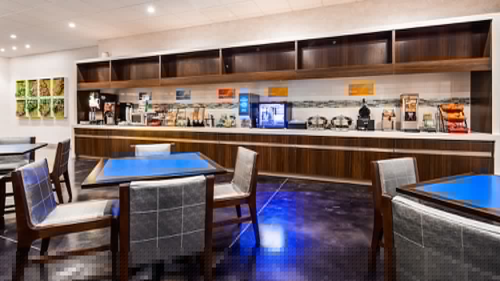 GLo Best Western DeSoto Dallas 28/34