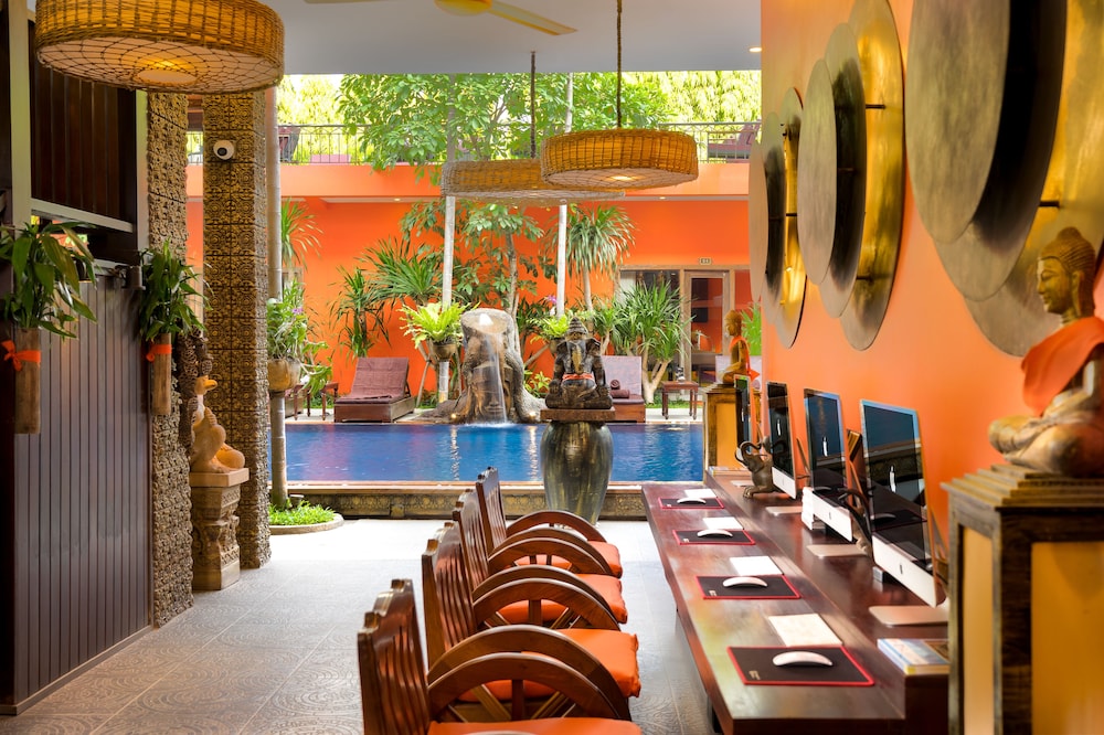 Golden Temple Hotel 62/72