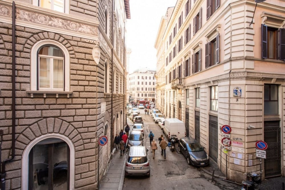 Trevi Fountain Superior 3 bdr apartment 40/49