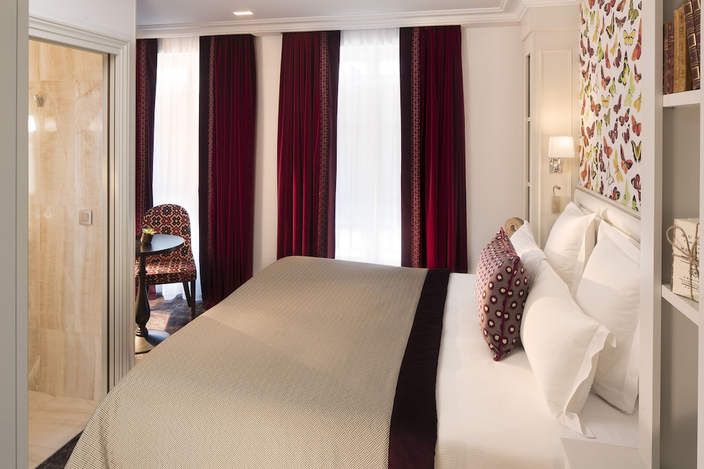 HOTEL MONGE 21/67