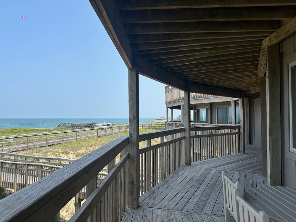 Outer Banks Beach Club 12/51